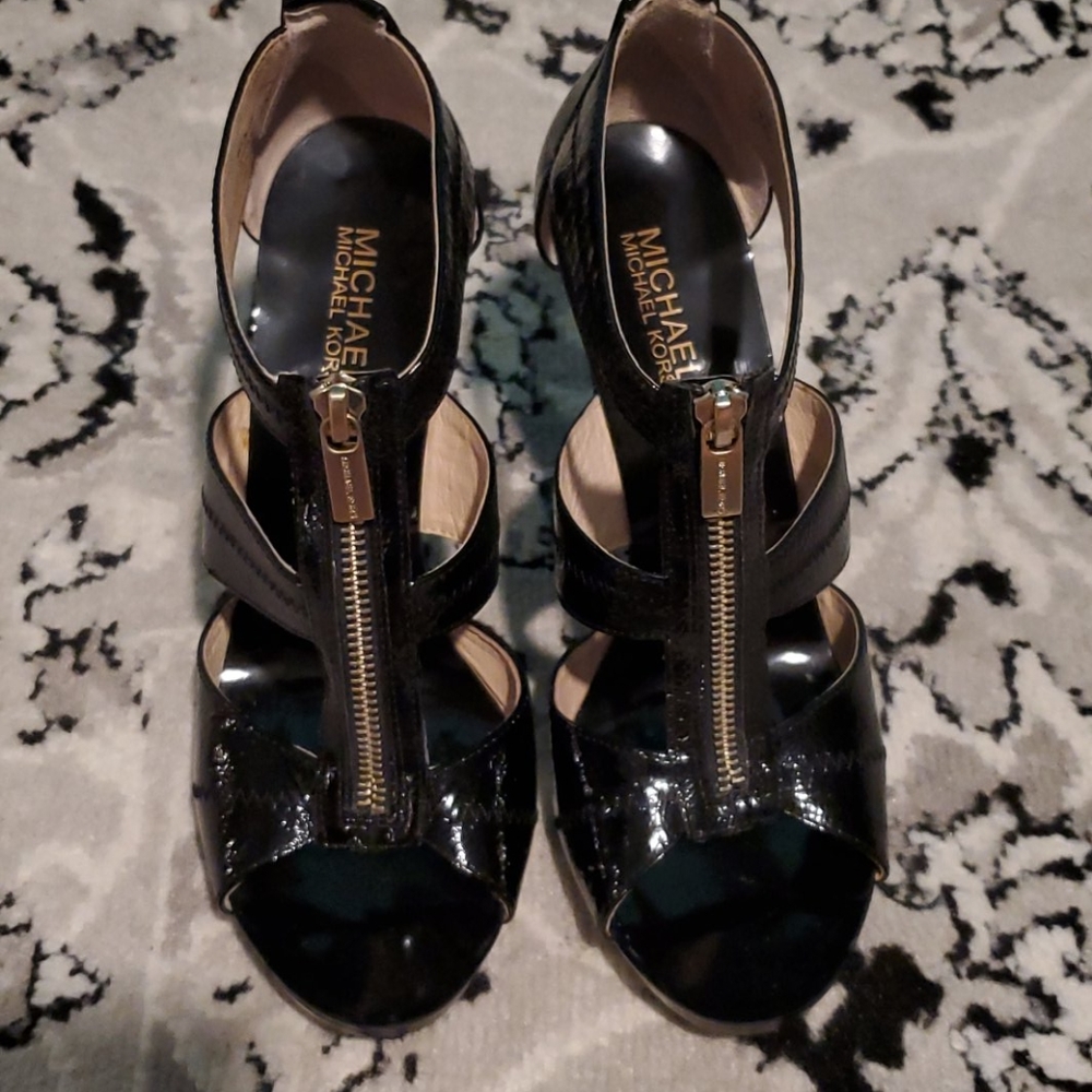 Michael Kors Berkley leather heels